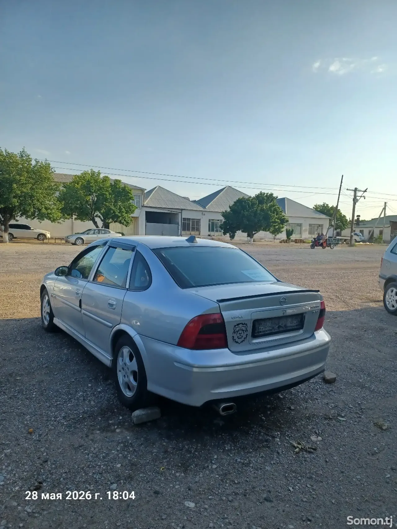 Opel Vectra B 2000 · 1.6 MT