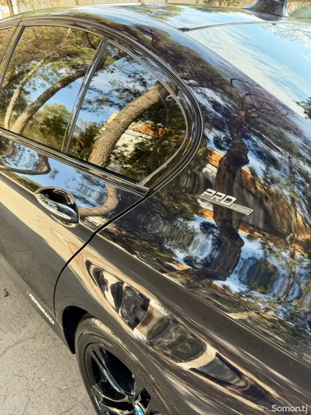 BMW 5 series 2016 · 2.0 AT