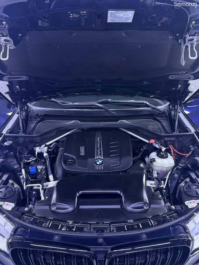 BMW X5 2016 · 4.0 AT