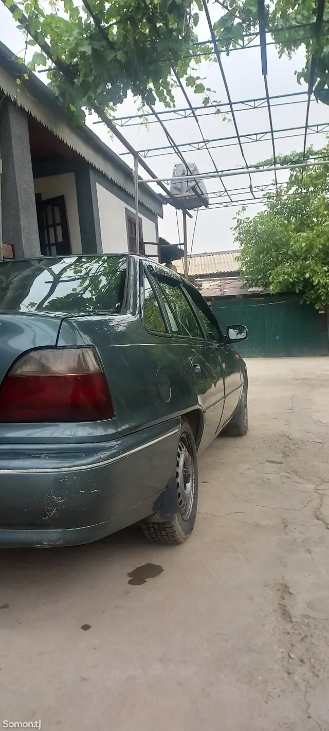 Daewoo Nexia 1997 · 1.6 MT
