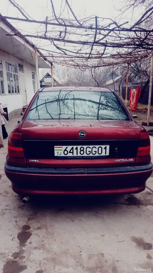 Opel Astra F 1997 · 1.6 MT