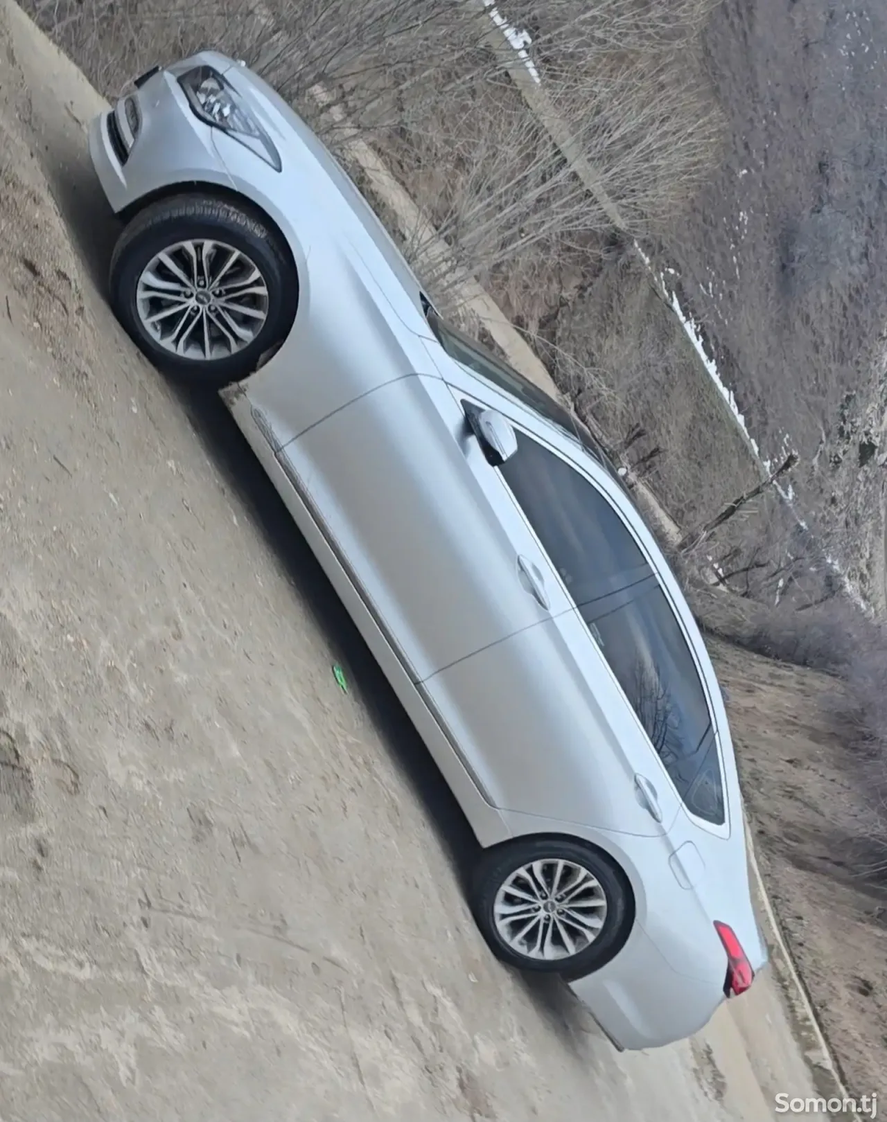 Hyundai Genesis 2015 · 3.8 AT