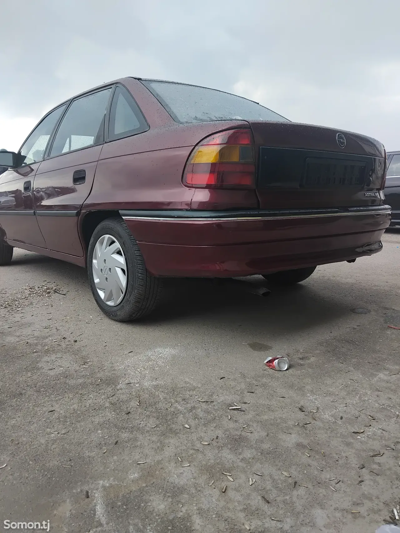 Opel Astra F 1993 · 1.6 MT