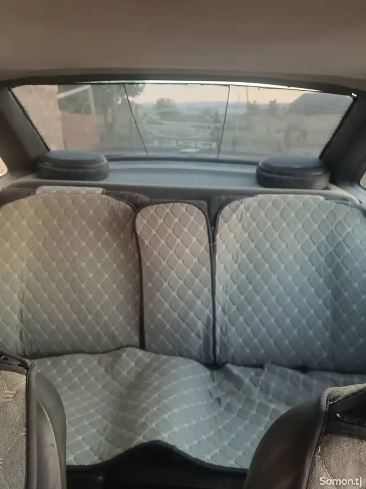 Opel Vectra A 1994 · 1.8 MT