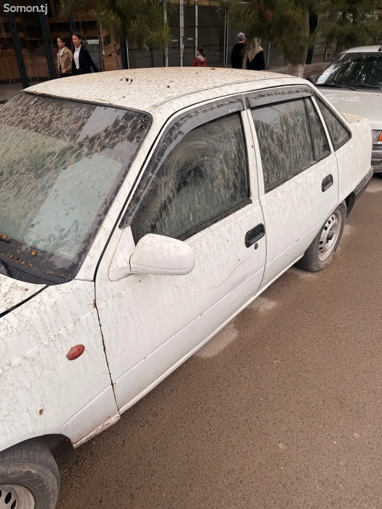 Daewoo Nexia 1995 · 1.8 MT