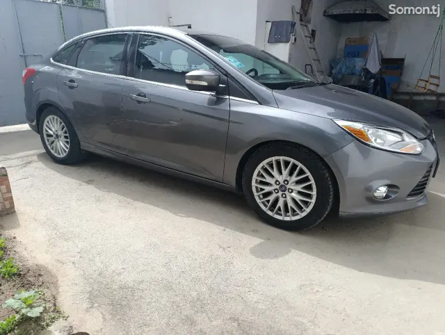 Ford Focus 2012 · 2.0 AMT