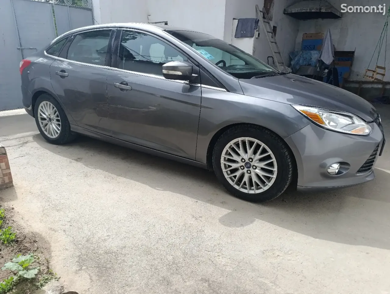 Ford Focus 2012 · 2.0 AMT