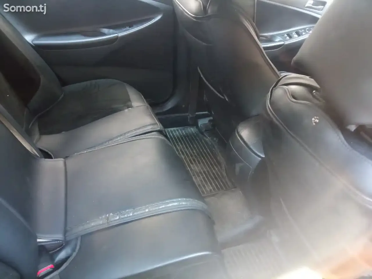 Hyundai Sonata 2010 · 2.0 AT