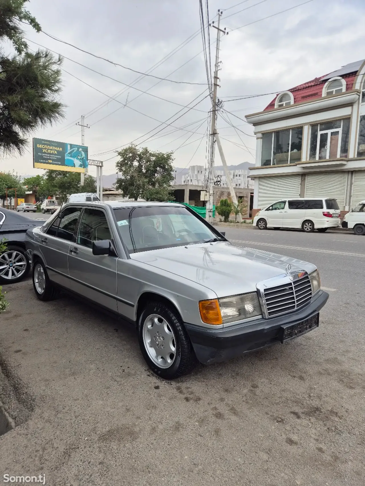 Mercedes-Benz W201 1986 · 2.5 AT