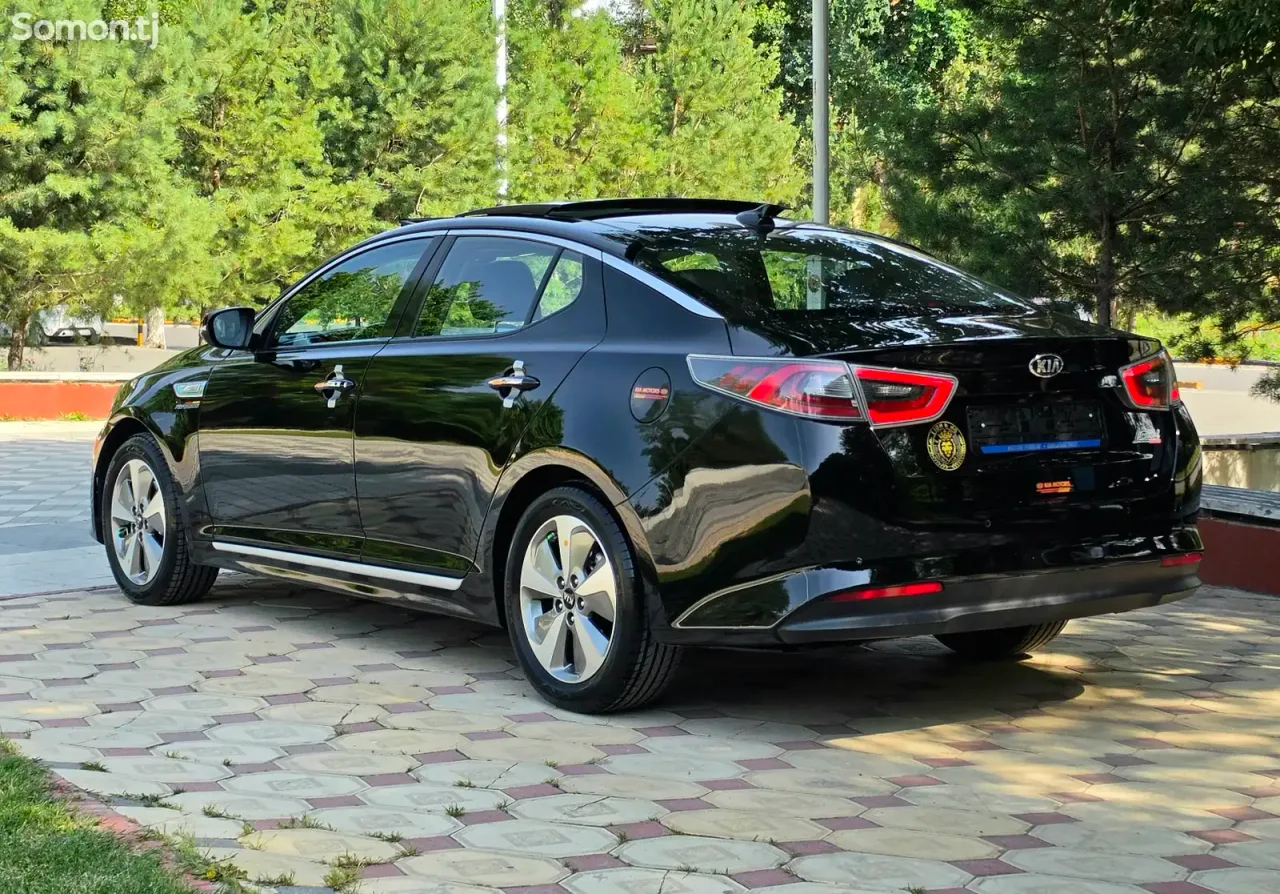 Kia K5 2014 · 2.0 AT