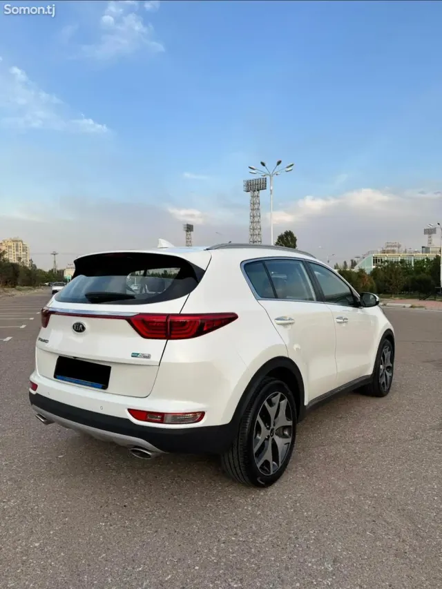 Kia Sportage 2016 · 2.0 AT