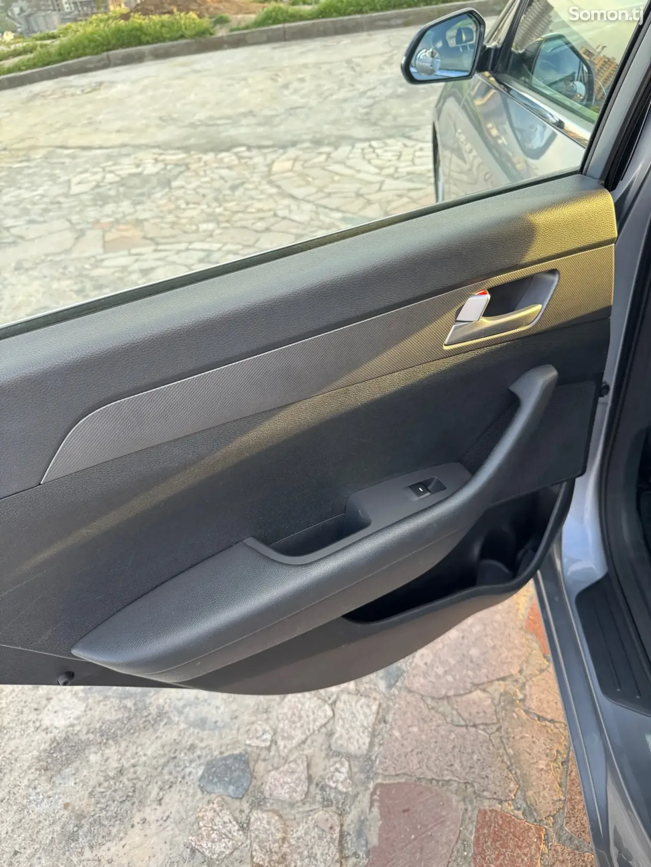 Hyundai Sonata 2014 · 2.4 AT