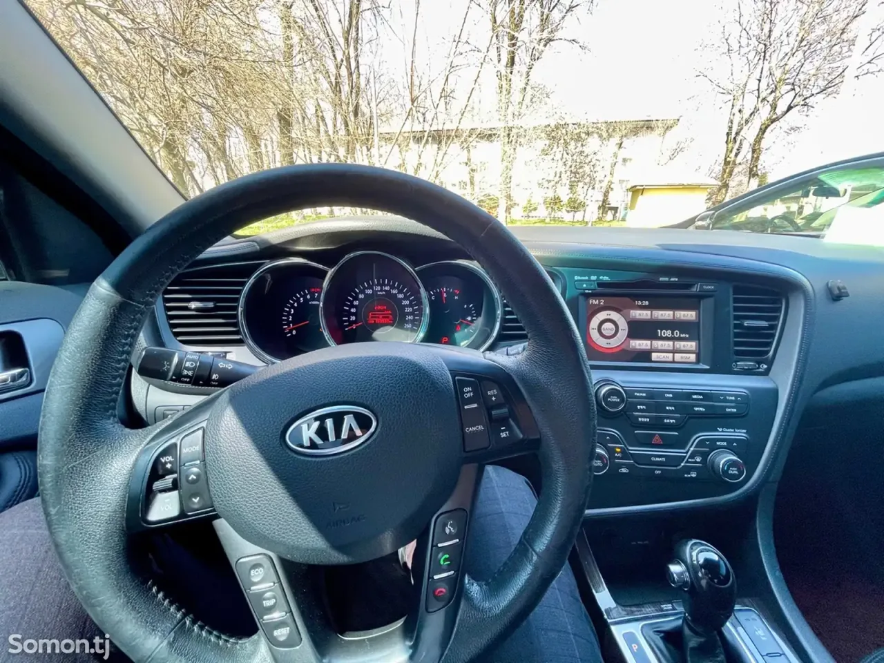 Kia K5 2012 · 2.0 AT