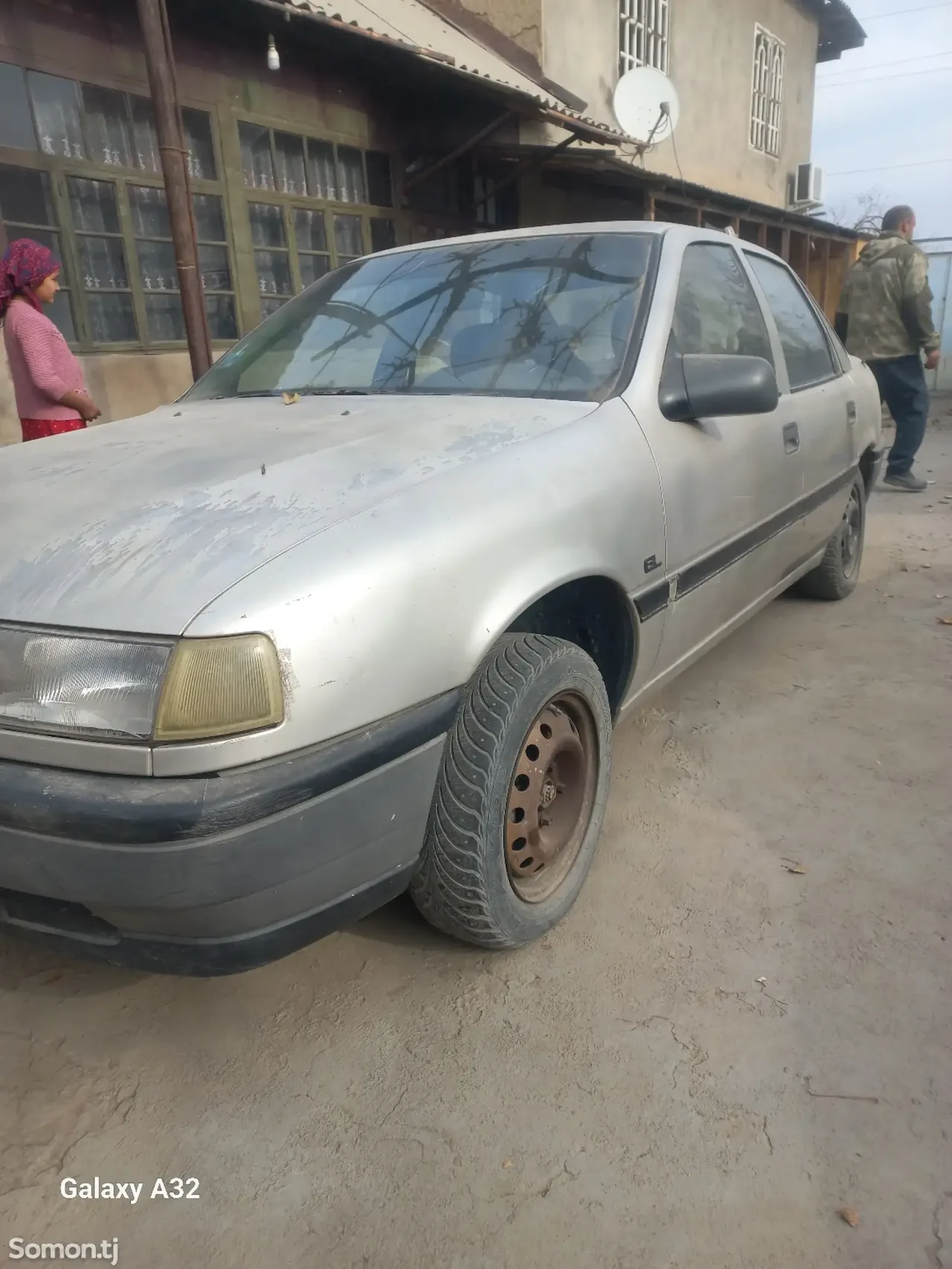 Opel Vectra A 1991 · 1.6 MT