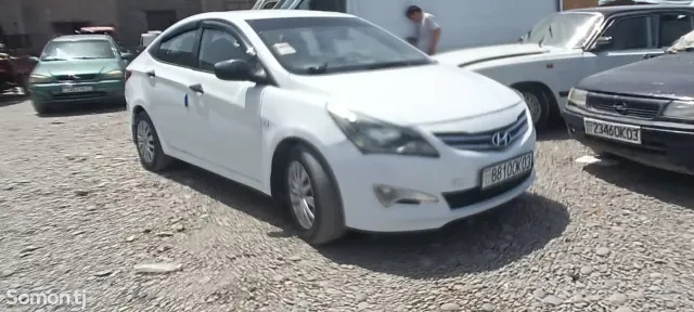 Hyundai Solaris 2016 · 1.4 MT