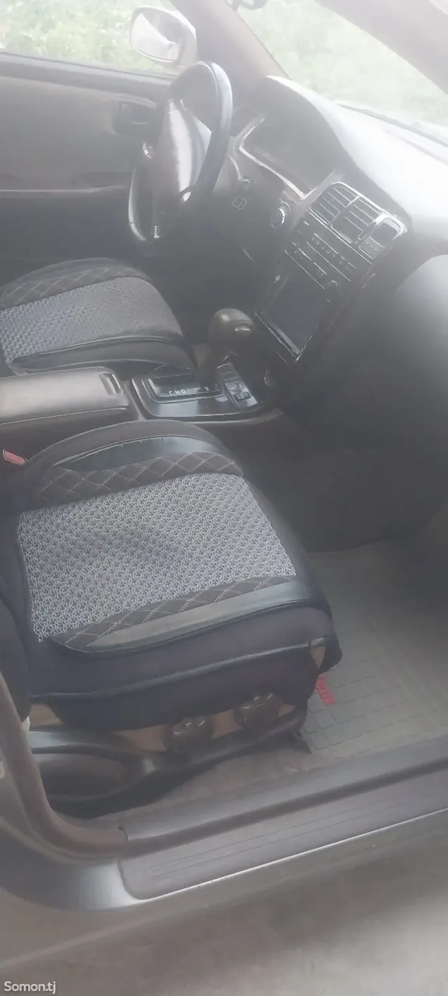 Toyota Mark II 1995 · 2.0 AT