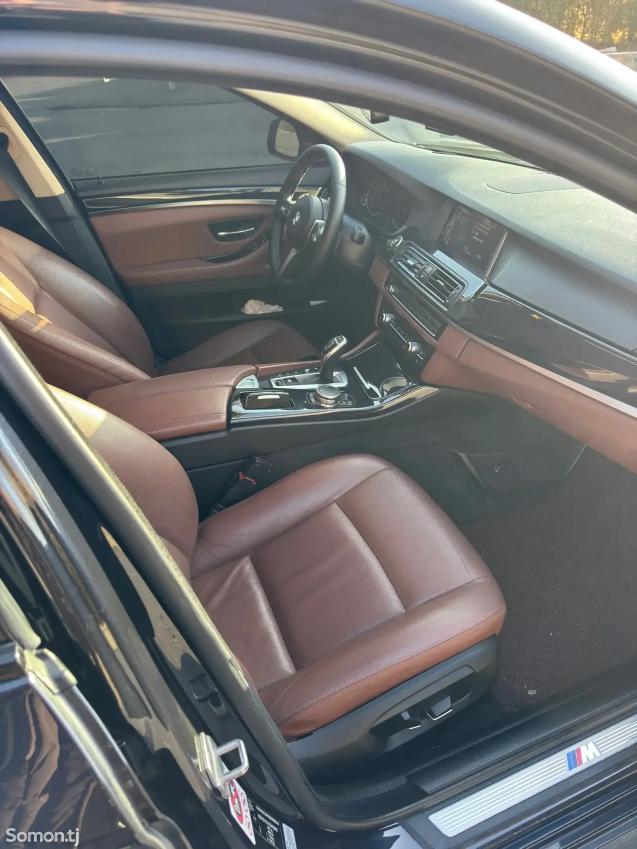 BMW 5 series 2016 · 3.0 AT