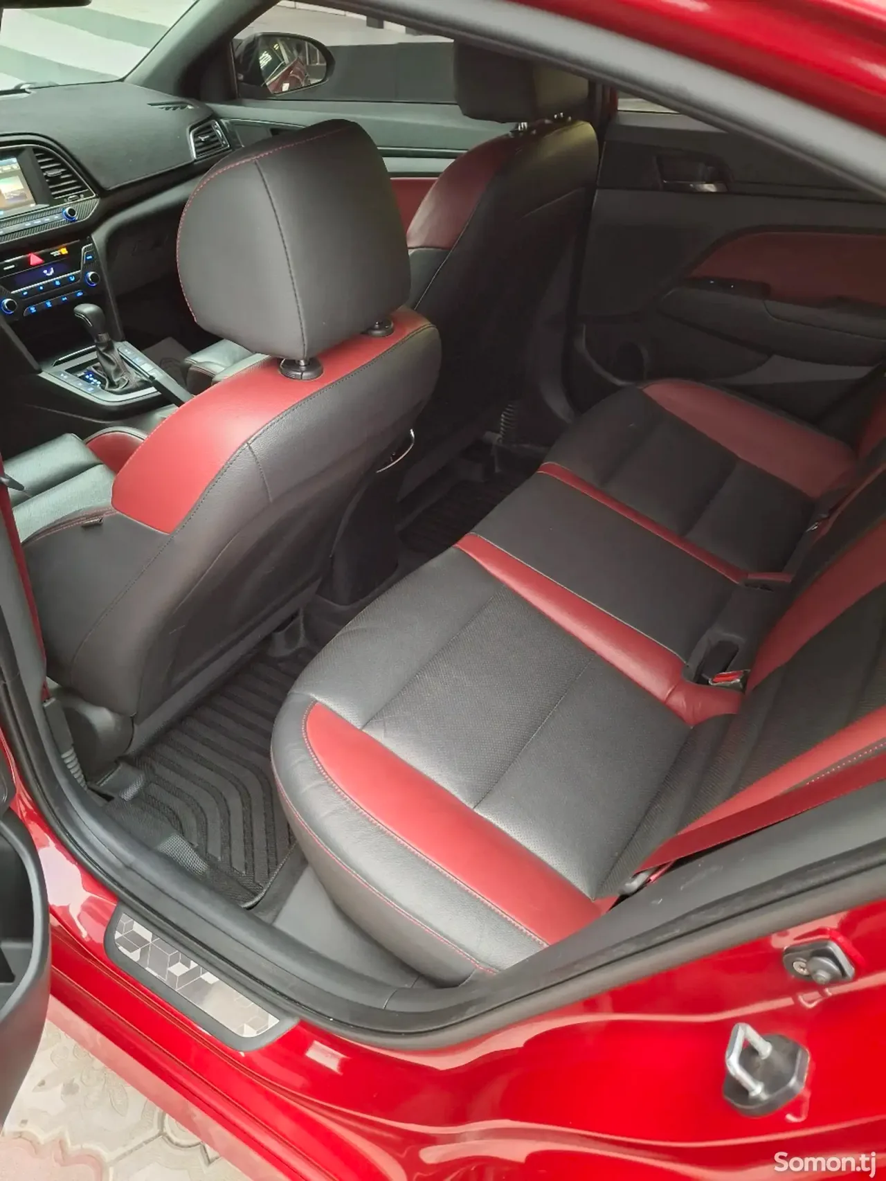 Hyundai Avante 2016 · 1.6 AT