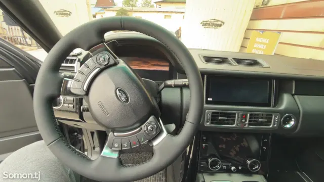 Land Rover Vogue 2011 · 4.4 AT