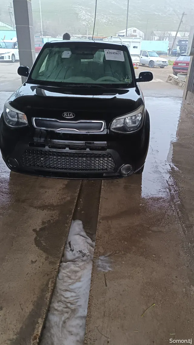 Kia Soul 2015 · 1.6 AT