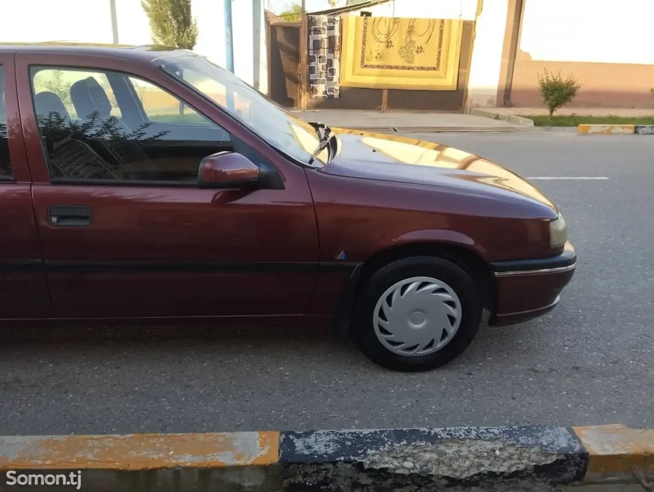 Opel Vectra A 1994 · 1.6 MT