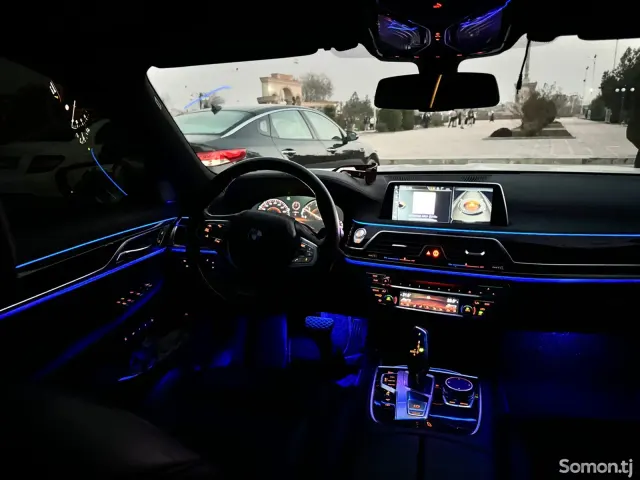 BMW 7 series 2017 · 3.0 AT