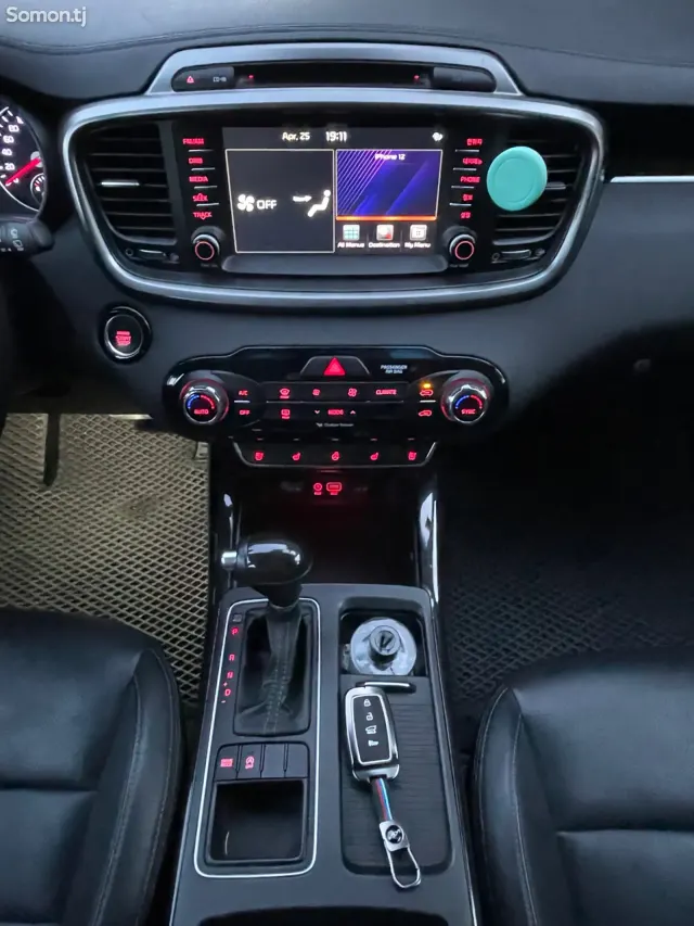 Kia Sorento 2016 · 2.0 AT