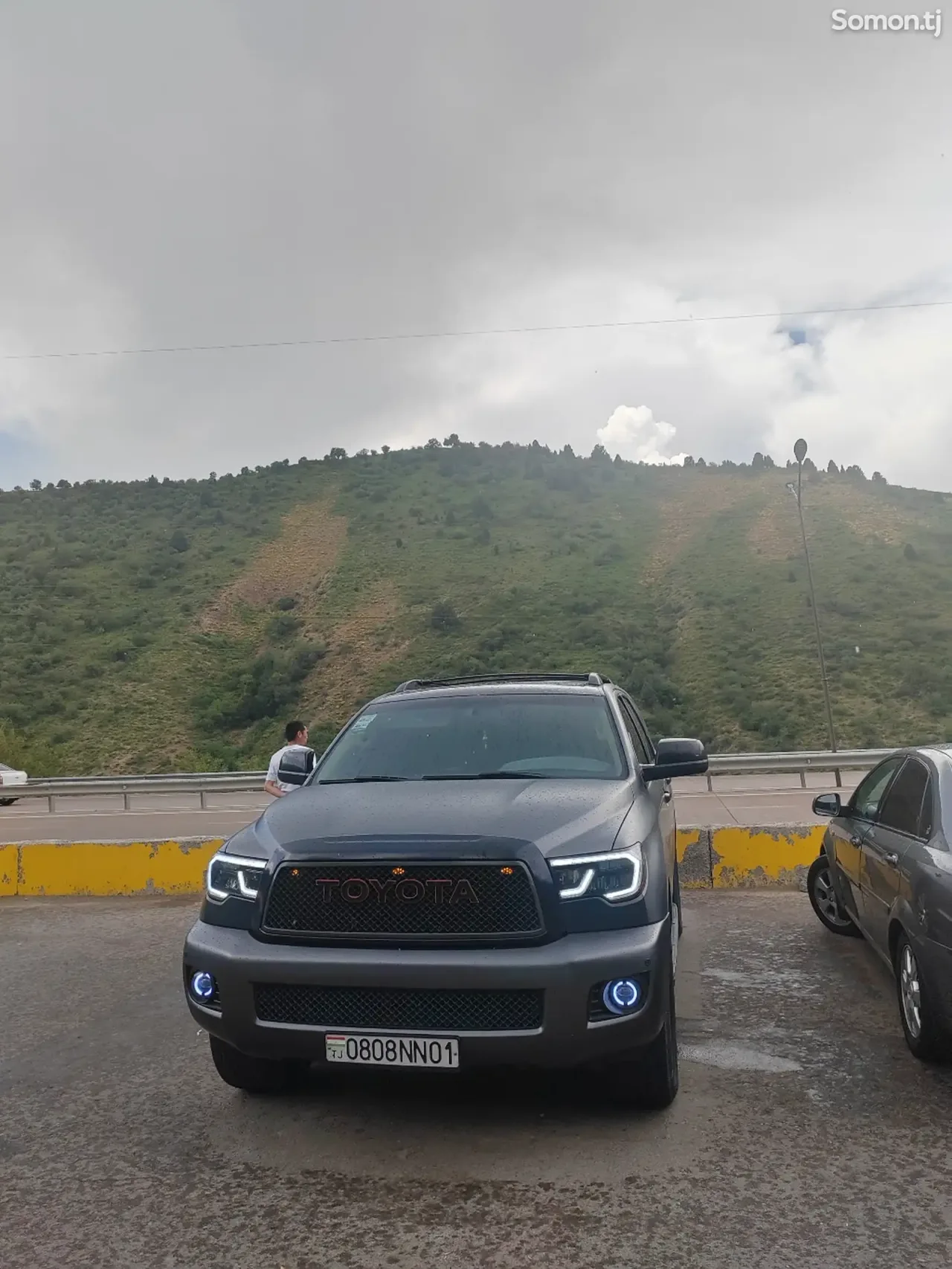 Toyota Sequoia 2008 · 5.7 AT