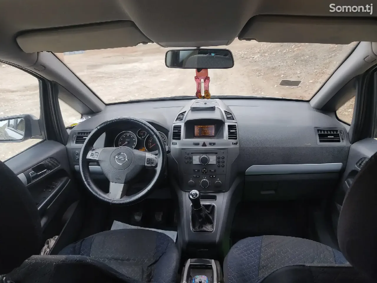 Opel Zafira 2006 · 1.8 MT