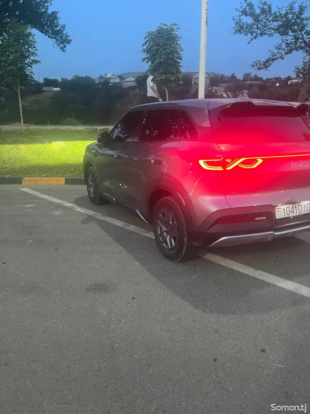 BYD Yuan Up 2025 · AT