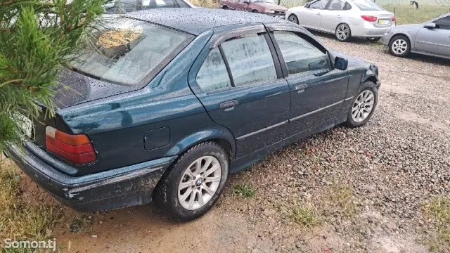 BMW 3 series 1996 · MT