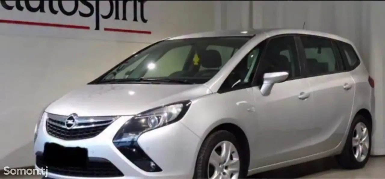 Opel Zafira 2016 · 1.4 MT