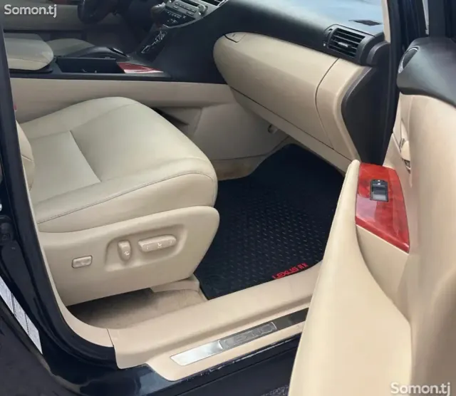 Lexus RX series 2012 · 3.5 AT