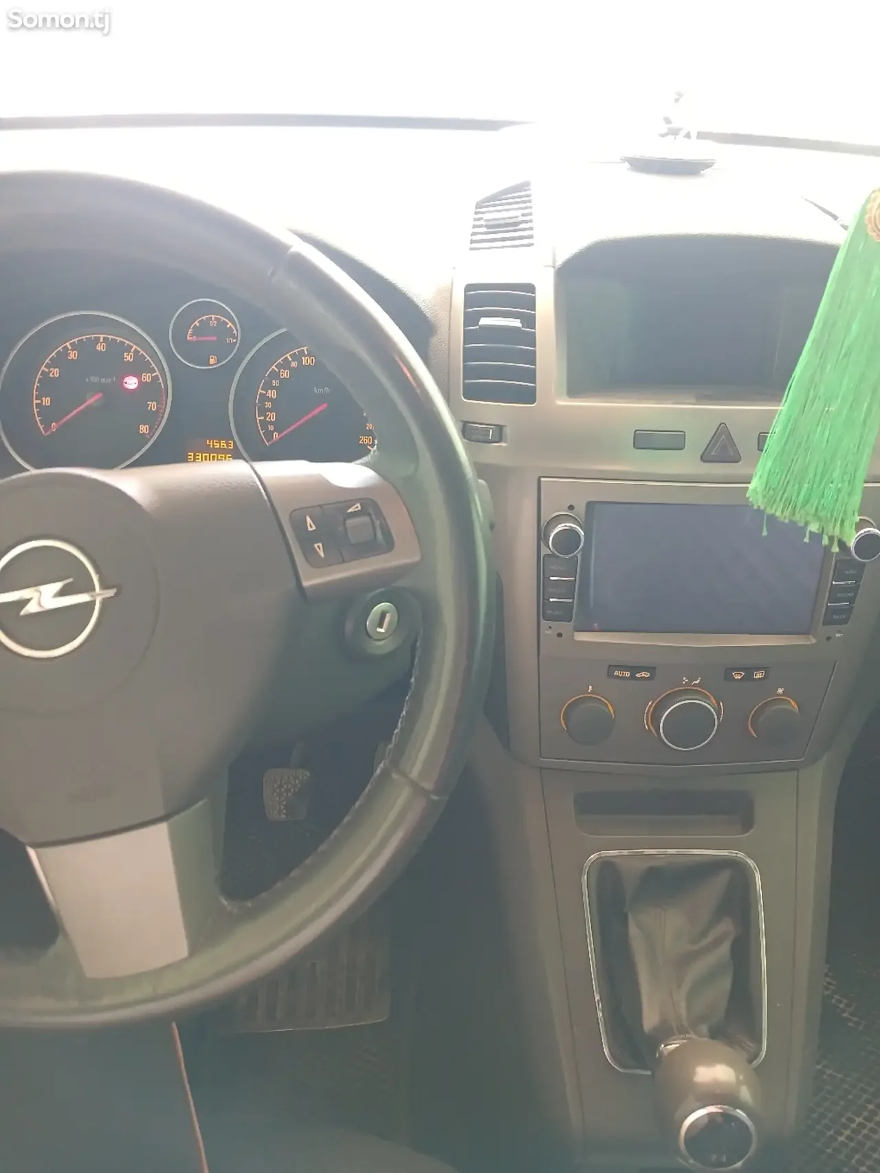 Opel Zafira 2006 · 1.8 MT