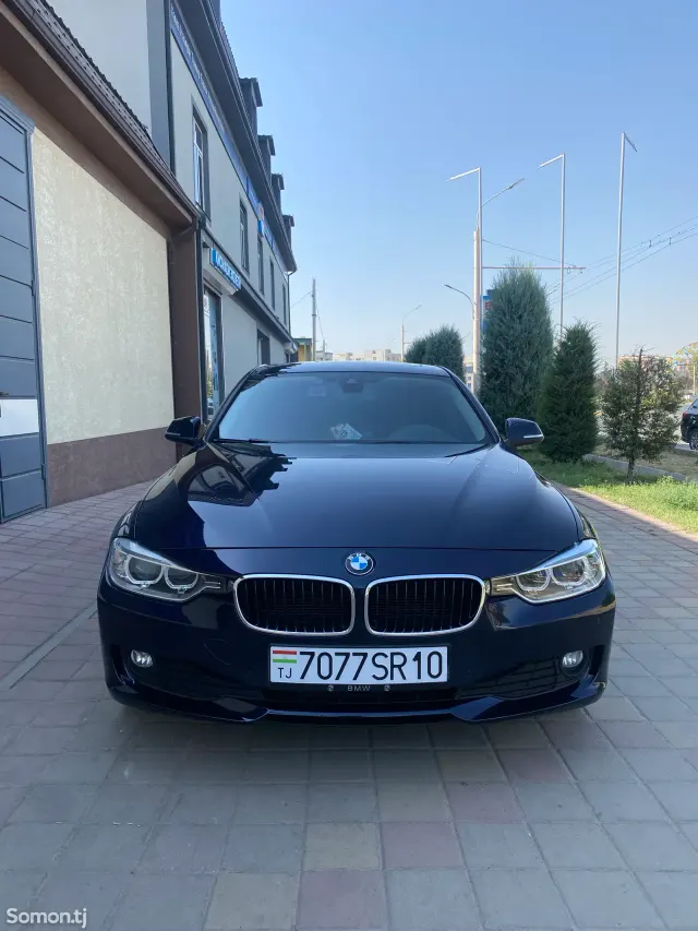 BMW 3 series 2014 · 2.0 AT