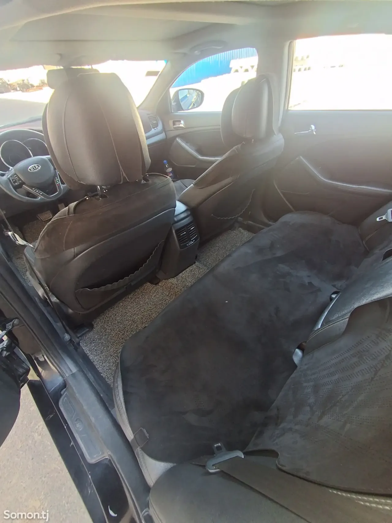 Kia K5 2011 · 2.0 AT