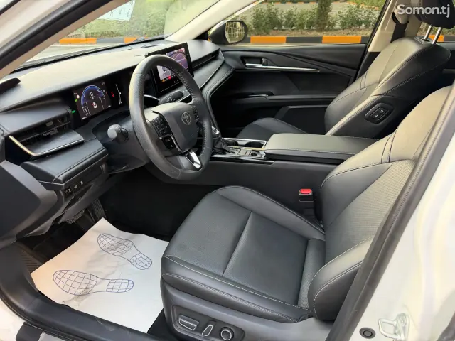 Toyota Camry 2025 · 2.0 AT