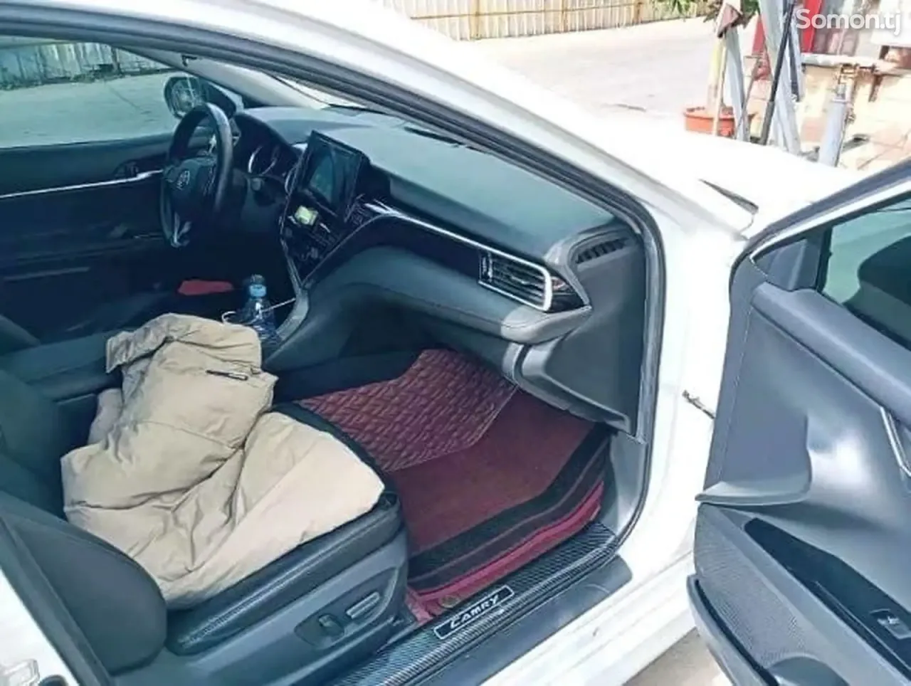 Toyota Camry 2022 · 2.5 AT