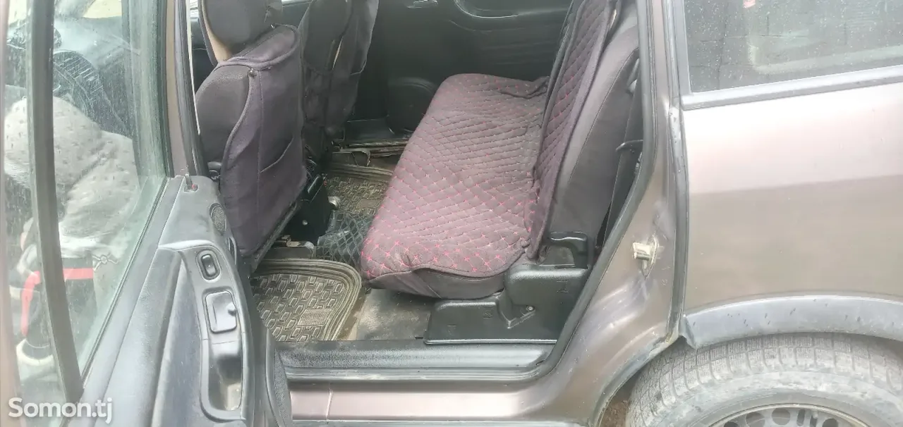Opel Zafira 2000 · 1.6 MT