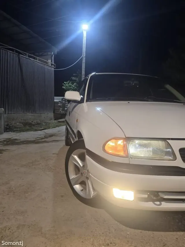 Opel Astra F 1997 · 1.6 MT