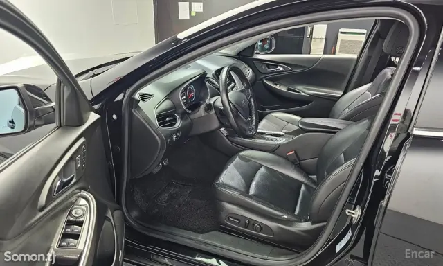Chevrolet Malibu 2017 · 2.0 AT