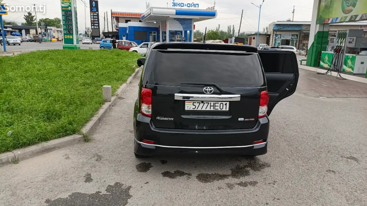 Toyota Rumion 2008 · 1.8 CVT