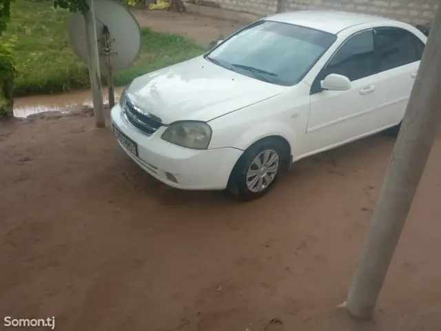Chevrolet Lacetti 2008 · 1.6 MT