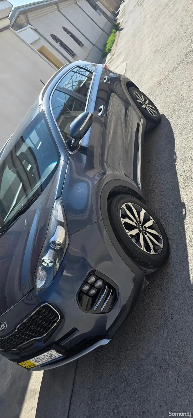 Kia Sportage 2016 · 1.7 AT