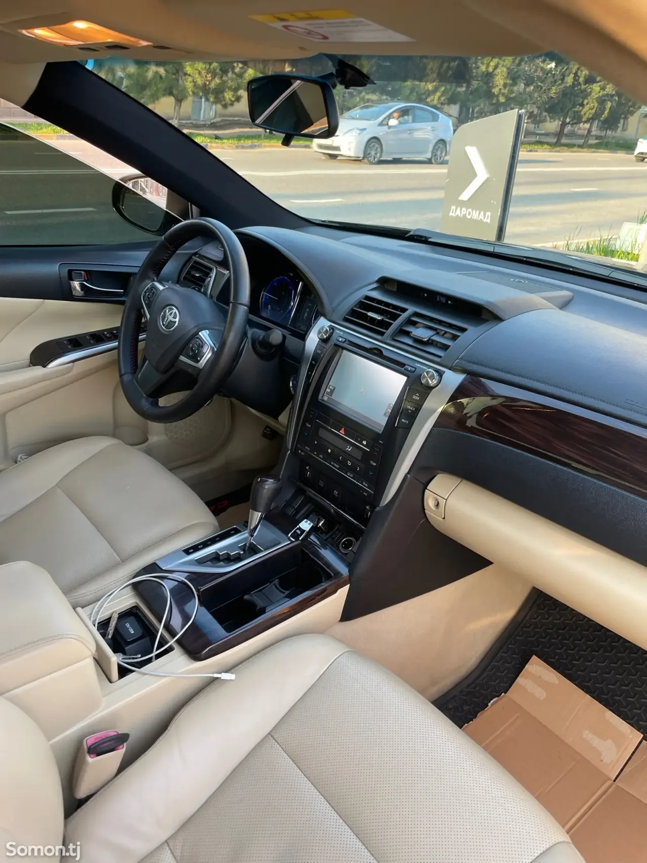 Toyota Camry 2015 · 2.5 AT