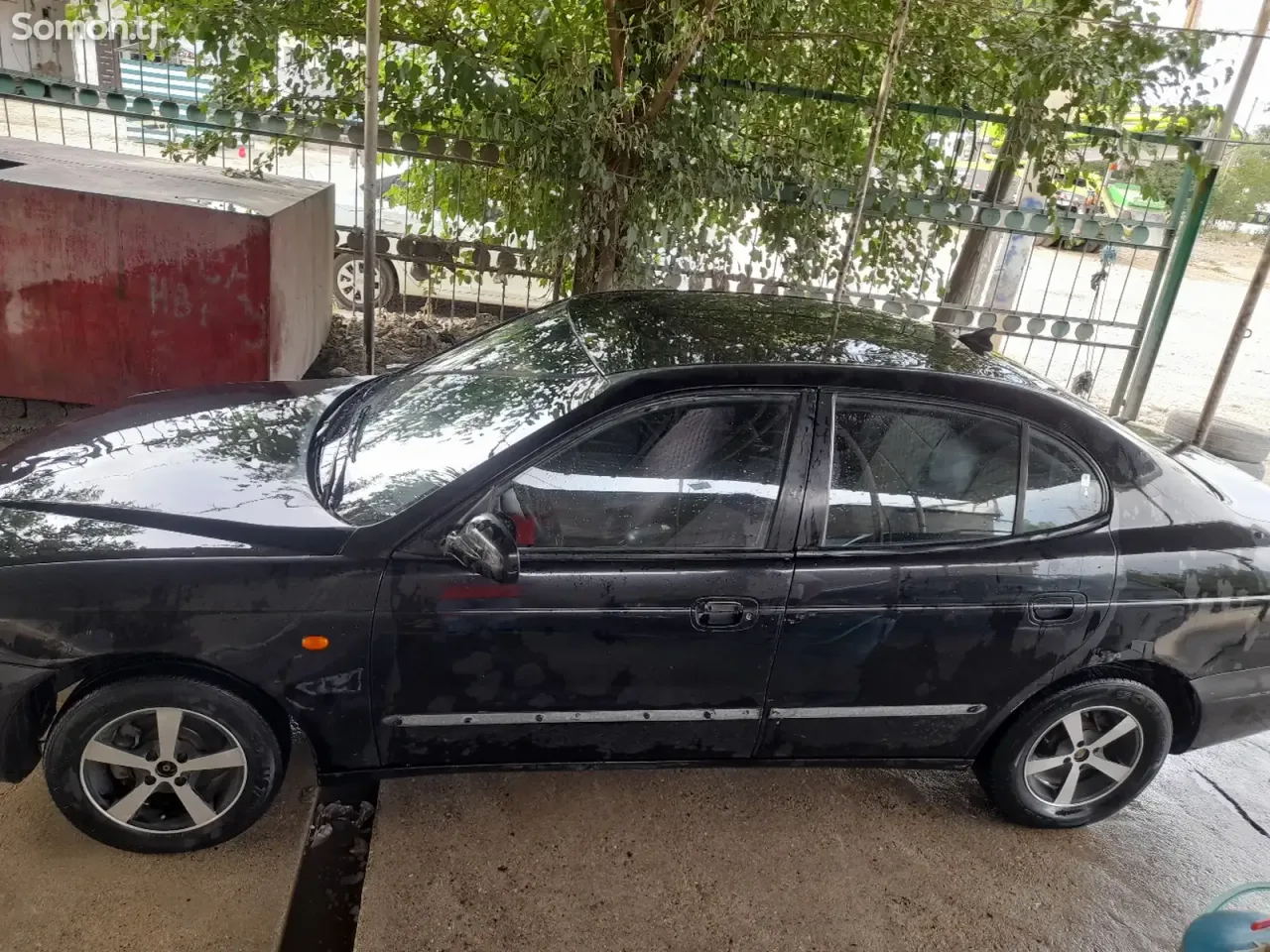 Daewoo Leganza 1997 · 1.8 MT