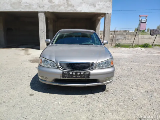Nissan Maxima 2000 · 2.5 AT