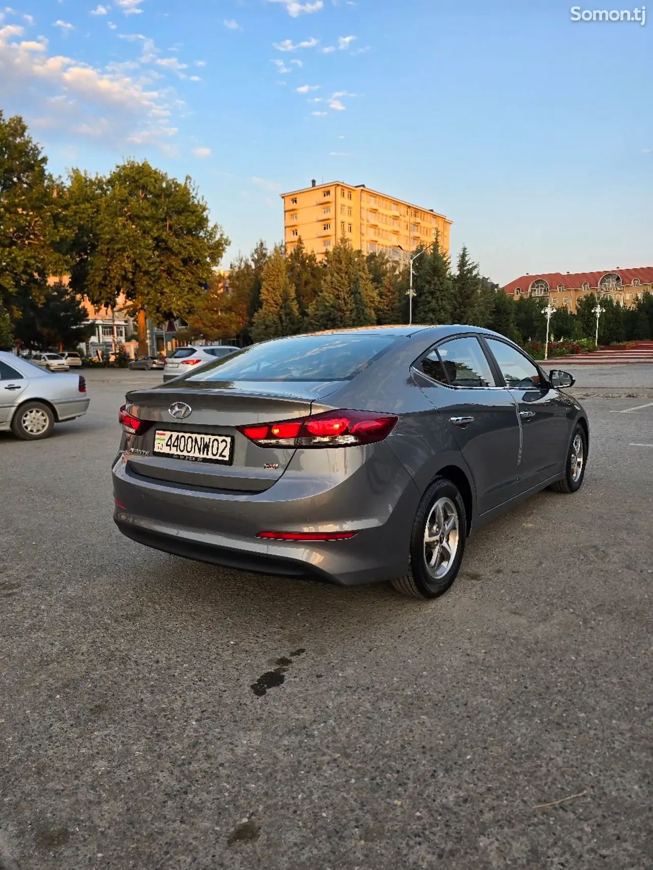 Hyundai Avante 2016 · 1.6 AT