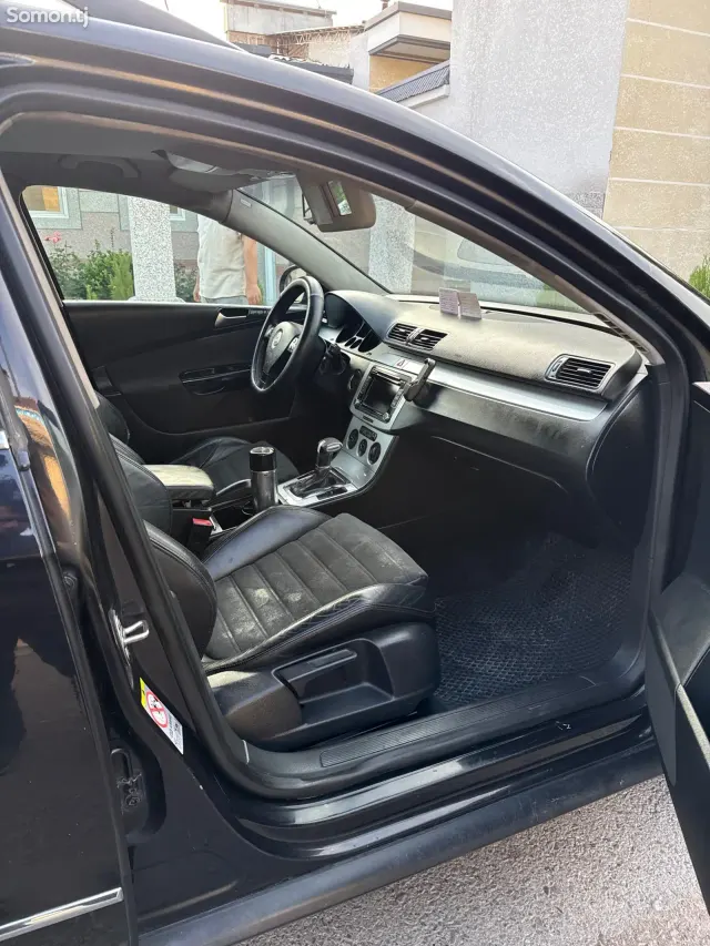 Volkswagen Passat 2007 · 2.0 AT