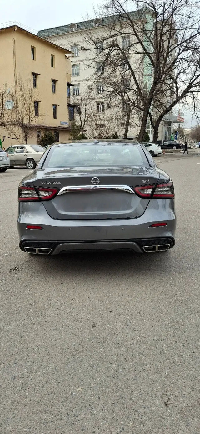Nissan Maxima 2020 · 3.5 AT